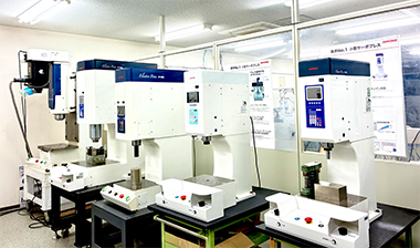 使用樣機進行試壓測試